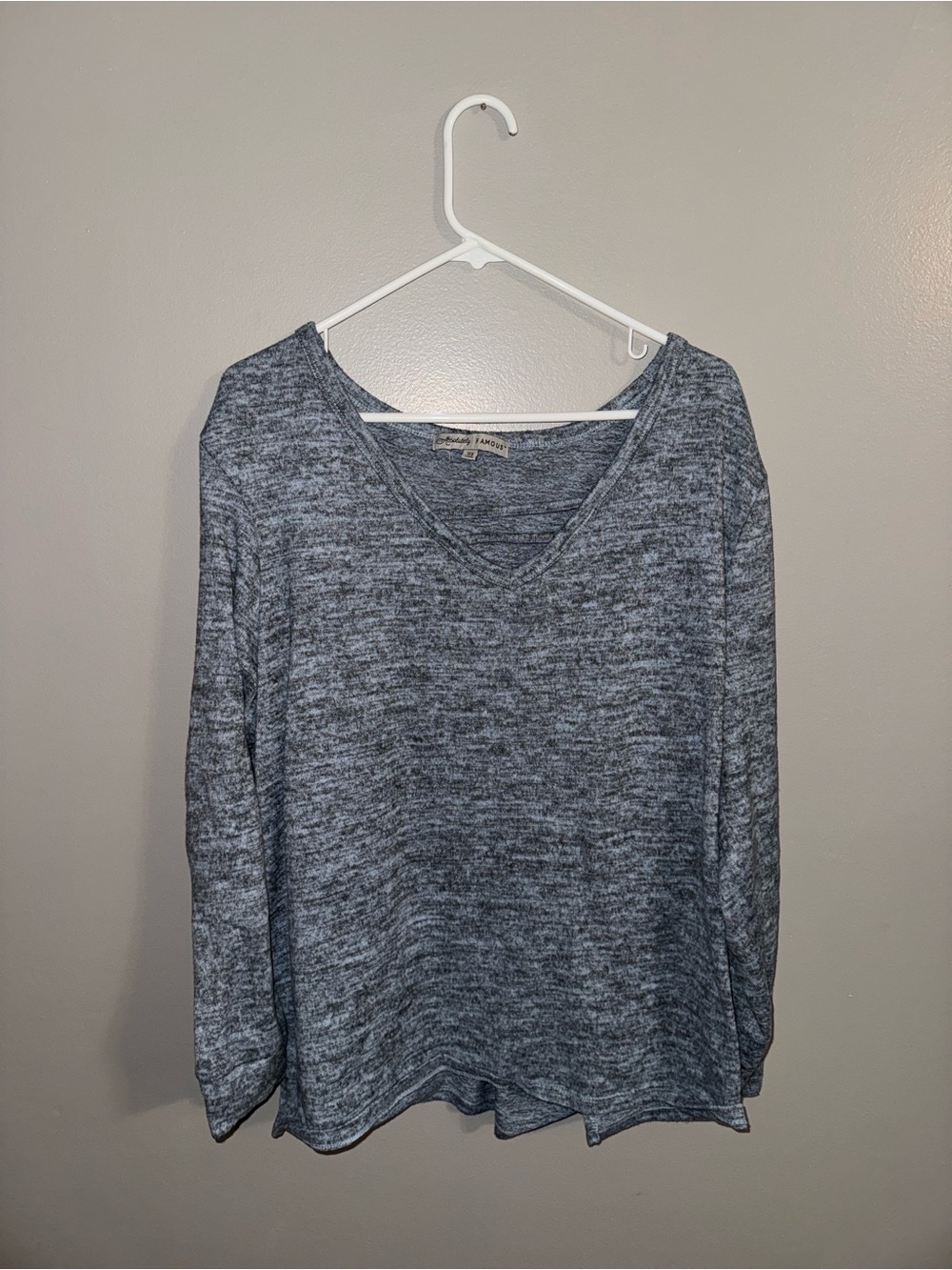 Women’s Absolutely Famous Long Sleeve Top